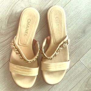 chanel shoes/ sandles